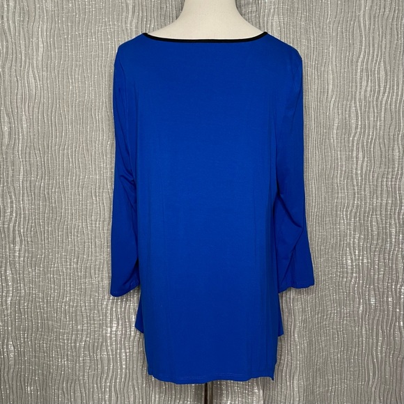 Adrianna Papell keyhole embroidered top. NWOT - Picture 2 of 6